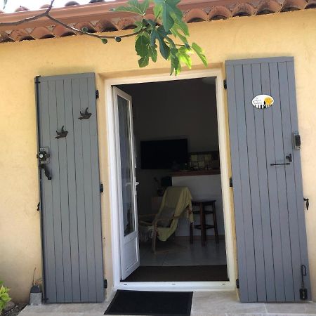 Le Cabanon Des Hirondelles Villa Villecroze Buitenkant foto