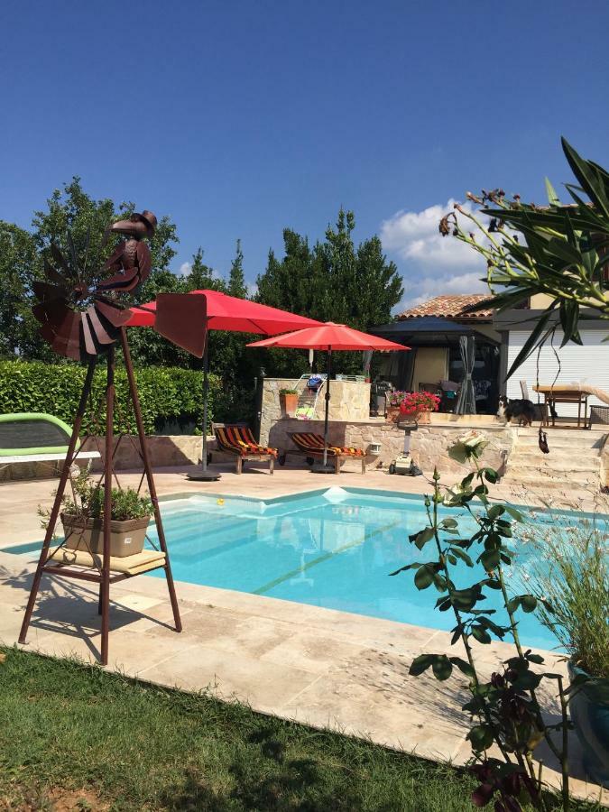 Le Cabanon Des Hirondelles Villa Villecroze Buitenkant foto